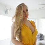 Maxine Bird - @sarahchloe__fd1oqcb - Instagram