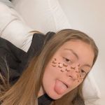 Maxine Cartwright - @maxine_04 - Instagram