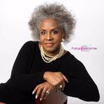 Maxine Collins - @maxinecollinsworld - Instagram