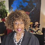 Maxine Hayes - @maxine.hayes.925 - Instagram