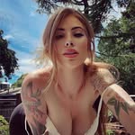 Maxine Wells - @spencerblake__d - Instagram