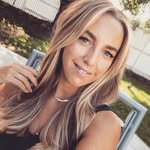 Karine Arnold - @karine_may_arnold - Instagram