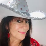 Maggie Bonner-May - @ememminx - Instagram