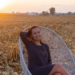 Maya Stahl - Facebook