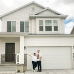 Jon and Mckenna Steele - @steelesarehome - Instagram
