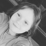 Mckenzie Barker - @mckenziebarker35 - Instagram