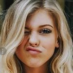 mckenzie Gray - @loren.reca - Instagram