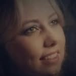 Holly McKenzie-Holmes - @hollymckenzieholmes - Instagram