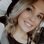 Megan Wolf - @megan.a.88 - Instagram
