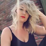 Meaghan Edwards - @megseyeview - Instagram