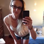 Meghan Reynolds - @megz8969 - Instagram