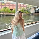 meg - @meganwozencroft - Instagram