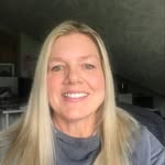 Meg Morris - @theaverageunicorn - Instagram