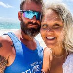 Megan Crist - @smilinchicka - Instagram