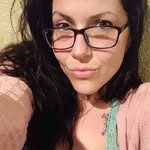 Megan Dees - @megan.griffith.98 - Instagram