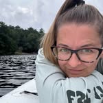 Megan Goodell - @booksandhikingandwaterand - Instagram
