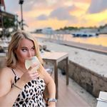 Megan Lingerfeldt - @meganlingerfeldt - Instagram