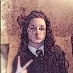 Megan Malik Níc Craith - @meganmccrea123 - Instagram