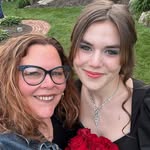 Megan McCombs - @holsy993 - Instagram