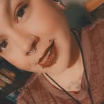 Megan Raff - @jakthelass - Instagram