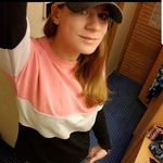 Megan Wesley - @wander_mutt - Instagram