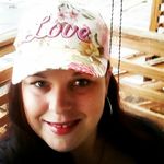 Megan Bowden - @m_bowden85 - Instagram