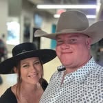 Megan Hahn - @megk1987 - Instagram