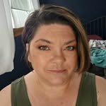 Megan McClellan Junke - @momdizzle216 - Instagram