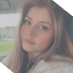 Meghan Travis - @meggy_boo_32 - Instagram