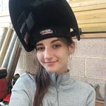 Mel Davis👩🏻‍🏭 - @melsmetalwork - Instagram