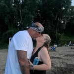 Mel Mayfield - @melanianne75 - Instagram