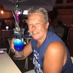 Mel Miles - Helping Hands - @melmiles54 - Instagram