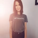 Mel Mayr - @mel_the_singer - Instagram