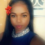 Mel_Small - @mel_small32 - Instagram