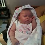 Mel Solis - @melsolis1106 - Instagram