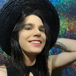 Mel Stone - @melstonemusic - Instagram