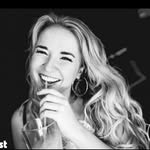 Mel Sweeney - @sweensss - Instagram