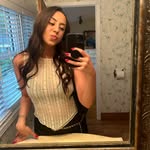 Mel Thibault - @binebeach - Instagram