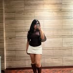 melanie - @_melakim - Instagram