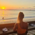 Melanie Abbott - @melanieabbtt - Instagram