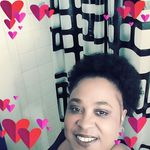 Melanie Abbott - @abbott2810 - Instagram