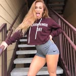 Melanie Albert - @melluv188 - Instagram