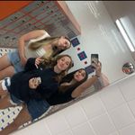 mel - @melanieapplegate - Instagram