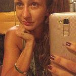 Melanie Beale - @beale282 - Instagram