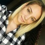 Melanie Benton - @melaniebe5 - Instagram