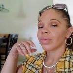 Melanie Botts - @mrbotts1 - Instagram