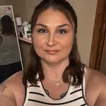 Melanie Coates - @mecoates421 - Instagram