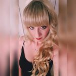 Melanie Conrad - @melc2112 - Instagram