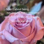 Melanie Downing - @hockeymomma2 - Instagram
