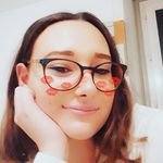 Mélanie Dufour - @melduf2210 - Instagram